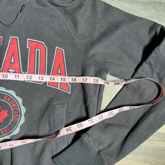 Disney Parks Authentic‎ Epcot Canada Hoodie- Small - Picture 5 of 10